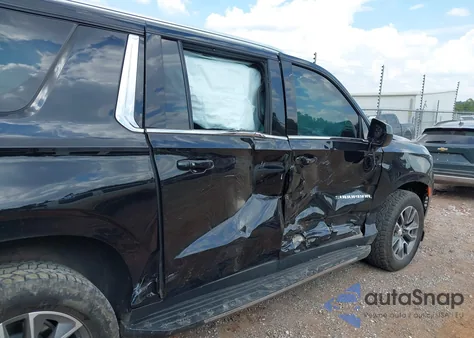 2023 Chevrolet Suburban 4Wd Ls z USA, uszkodzony, nr VIN 1GNSKBKD0PR149617